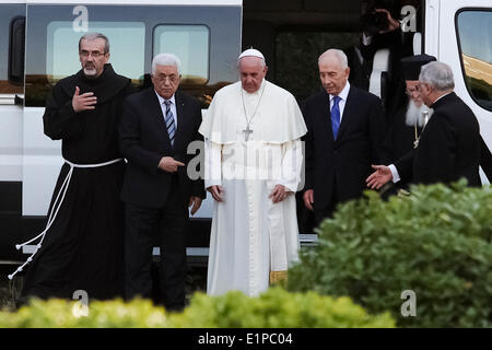 Cité du Vatican le 08 juin 2014 Rencontre de prière, choisie par notre père saint François a invité les présidents d'Israël, Shimon Peres, et l'Autorité palestinienne Mahmoud Abbas Banque D'Images