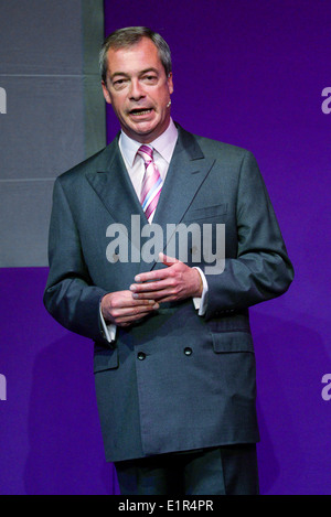 Eastbourne, Royaume-Uni, 07/06/2014 : Conférence de l'Est du sud de l'UKIP. Chef de parti Nigel Farage traite de la 3e Conférence annuelle du sud-est de l'UKIP au jardin d'hiver. Photo par Julie Edwards Banque D'Images