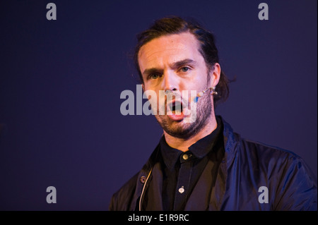 Illustrator Oliver Jeffers parle de son travail à Hay Festival 2014 ©Jeff Morgan Banque D'Images