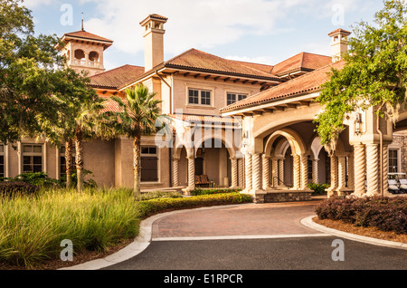 Entrée principale du TPC Sawgrass Clubhouse qui surplombe le Stadium course, stade du championnat DE golf professionnel DES JOUEURS. ÉTATS-UNIS. Banque D'Images