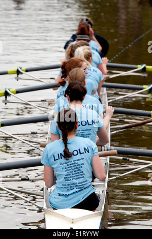 Oxford peut Eights, Lincoln College mesdames huit, Oxford, UK Banque D'Images