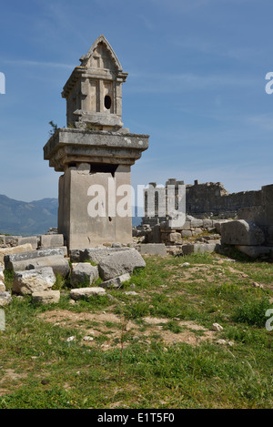 Pilier lycien sarcophage, Xanthos, Turquie 140422 60901  Banque D'Images