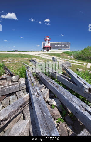 Vestiges de l'ancien quai des ferries et panneau d'entrée dans l'islandais, le parc provincial Hecla Island, Manitoba, Canada Banque D'Images