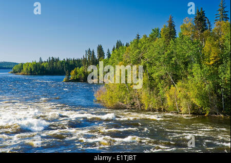 Otter Rapids le long de la rivière Churchill, dans le Nord de la Saskatchewan, Canada Banque D'Images