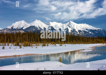 Kootney Kootney La Rivière en hiver, Parc National, British Columbia, Canada Banque D'Images