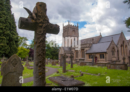 Saint Nicholas Church et cimetière St à Bathampton Somerset en Angleterre Banque D'Images