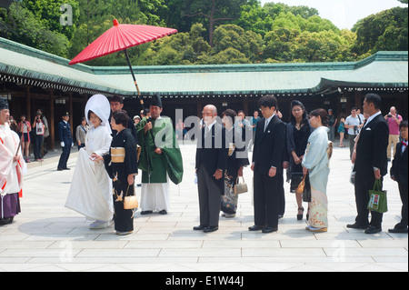 Le Japon, Tokyo2014 - Sanctuaire de Meiji Shinto Mariage Shinto traditionnel Banque D'Images