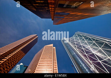 Bow Tower et Suncor Energy Centre, Calgary, AB, Canada. Banque D'Images