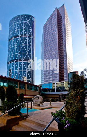 Bow Tower et Suncor Energy Centre, Calgary, AB, Canada. Banque D'Images