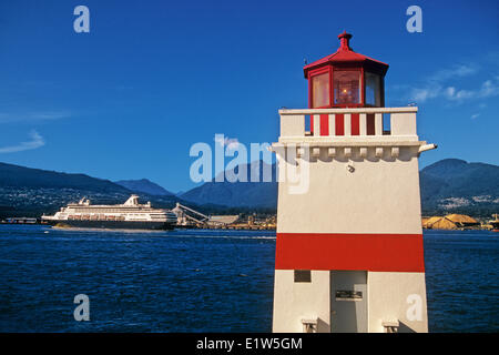 Phare de Brockton Point dans le parc Stanley, Vancouver, British Columbia, Canada Banque D'Images