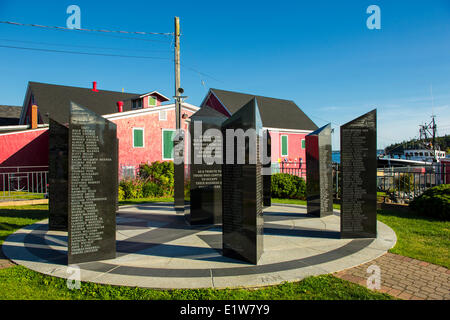 Le monument aux pêcheurs, front de Lunenburg, Nouvelle-Écosse, Canada Banque D'Images