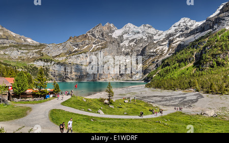 Lac d’Oeschinen Banque D'Images