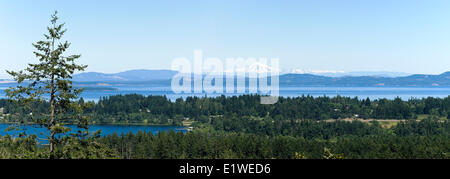 La péninsule de Saanich du détroit de Haro les îles San Juan comme vu mont Little Saanich à Saanichton. Le sud de Saanich Banque D'Images