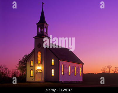 Église catholique, st Genevieve, Manitoba, Canada Banque D'Images