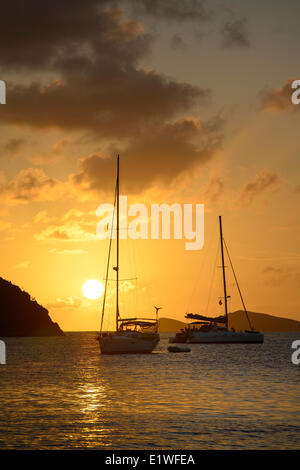 Coucher du soleil à l'Argolique, Norman Island, Îles Vierges Britanniques Banque D'Images