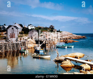 Port portugais ; Canada, Nouvelle-Écosse;Côte Est;Harbour;Village de pêche;phare Banque D'Images