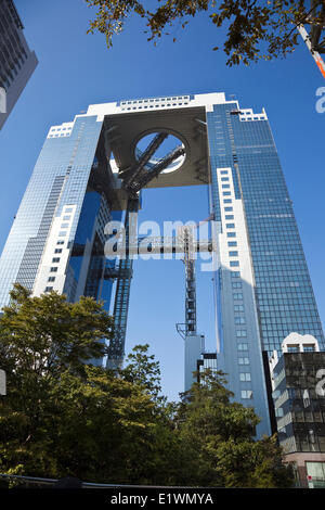 L'un des monuments les plus reconnaissables d'Osaka, le gratte-ciel Umeda, à Osaka, Japon Banque D'Images