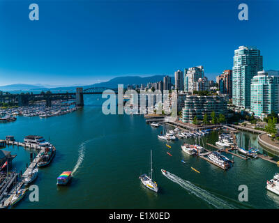 False Creek et pont de la rue Burrard, de Granville Street Bridge, Vancouver, British Columbia, Canada Banque D'Images