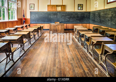 École à classe unique à l'intérieur Mennonite Heritage Village, Steinbach, Manitoba, Canada Banque D'Images