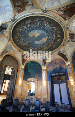 Décoration de plafond (peintures murales) dans Lord Mayor's Hall dans la maison municipale par Alfons Mucha (Art Nouveau), Prague République Tchèque Banque D'Images