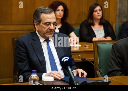 Athènes, Grèce. 10 Juin, 2014. Le premier ministre Antonis Samaras. Nouveau Conseil ministériel après la dernière réforme du gouvernement. Crédit : Andreas Papakonstantinou/Pacific Press/Alamy Live News Banque D'Images