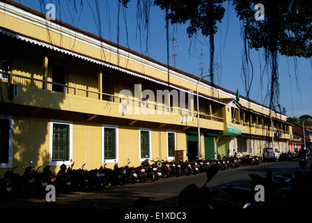 L'architecture coloniale portugaise dans les bâtiments anciens de la ville de Panaji Goa Inde Banque D'Images