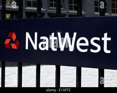 NatWest signe sur gate UK Banque D'Images