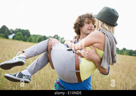 Couple romantique dans la zone Banque D'Images