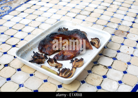 La délicatesse d'oreilles de cochon plat de cuisson cuire du porc de l'alimentation Banque D'Images