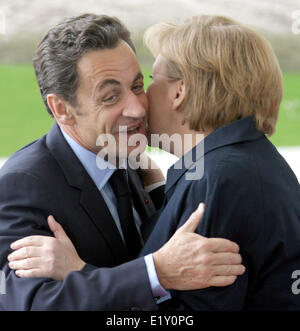 La chancelière allemande Angela Merkel et le président français, Nicolas Sarkozy, le 12 mars 2009. Banque D'Images
