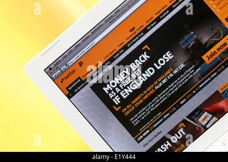 Chippenham, UK. 11 Juin, 2014. Le site de paris en ligne Betfair est vue sur un ordinateur portable le jour où la société a annoncé un bénéfice annuel de 51 millions de livres. Credit : lynchpics/Alamy Live News Banque D'Images