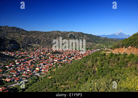 Vue panoramique du village de Sykia, péninsule Sithonia, Halkidiki Chalkidiki (''), la Macédoine, la Grèce. Banque D'Images