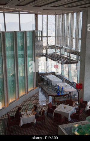 Restaurant Tosca au Ritz Carlton à l'intérieur de la CCI, Kowloon, Hong Kong Banque D'Images