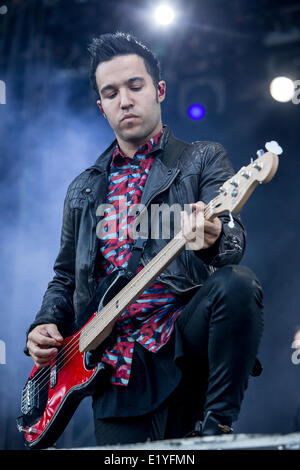 Milan Italie. 10 juin 2014. Le groupe de rock Fall Out Boy effectue live au Ippodromo del Galoppo ouvrant le show de Linkin Park Crédit : Rodolfo Sassano/Alamy Live News Banque D'Images