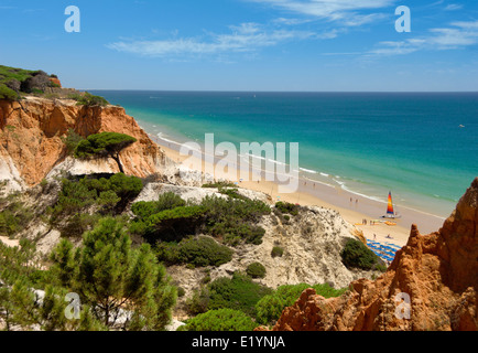Le Portugal, l'Algarve, Praia da Falesia plage en face de l'hôtel Sheraton Banque D'Images