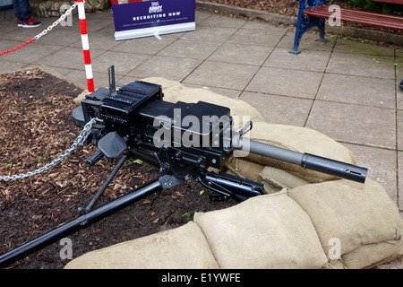 Heckler et Koch grenade 40mm machine gun gmg armes de l'armée britannique sur l'affichage à une journée portes ouvertes Banque D'Images