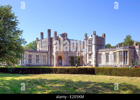 Château de Highcliffe, Dorset, Angleterre, Royaume-Uni Banque D'Images