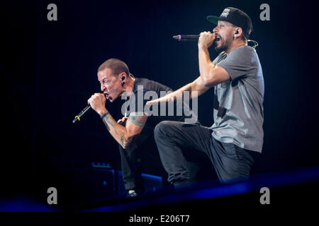 Milan, Italie. 10 Juin, 2014. Le groupe de rock américain LINKIN PARK effectue live au Ippodromo del Galoppo pendant "la partie de chasse guidée 2014' Credit : Rodolfo Sassano/Alamy Live News Banque D'Images