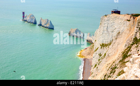 Les aiguilles vue Île de Wight chalk rock britannique près de la Baie d'Alun Banque D'Images