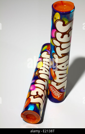 Close up of old style tubes Smarties Banque D'Images