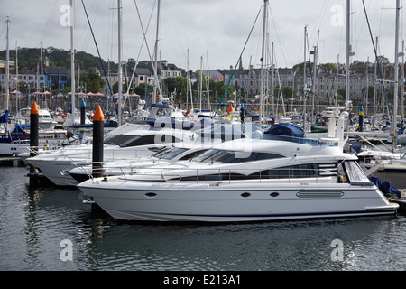 Bateaux de plaisance de luxe à Bangor Northern Ireland Banque D'Images