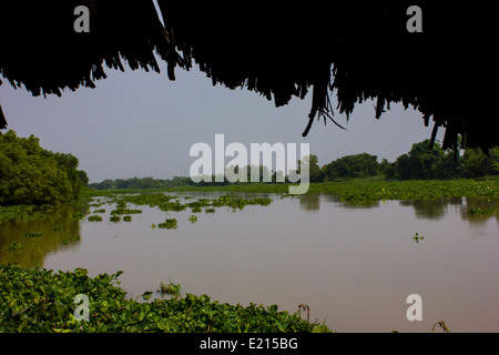 Hanoi, situé sur les rives de la rivière Rouge, est l'une des plus anciennes capitales du monde. Banque D'Images