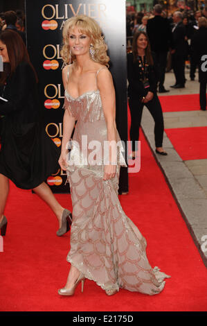 London, UK, UK. Apr 28, 2013. Leigh Zimmerman assiste à la Laurence Olivier Awards au Royal Opera House. © Ferdaus Shamim/ZUMA/ZUMAPRESS.com/Alamy fil Live News Banque D'Images