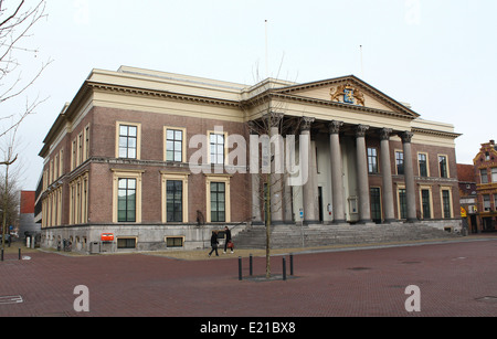 19e siècle Gerechtshof Leeuwarden, ancienne cour de justice, à Zaailand square (maintenant Wilheminaplein) à Leeuwarden, Pays-Bas Banque D'Images