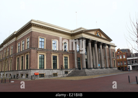 19e siècle Gerechtshof Leeuwarden, ancienne cour de justice, à Zaailand square à Leeuwarden, Pays-Bas Banque D'Images