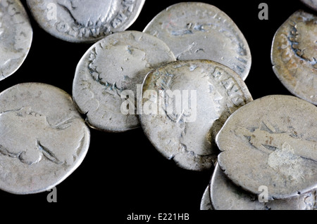 Pièces antiques sont en argent. Moyens de paiement des siècles passés Banque D'Images