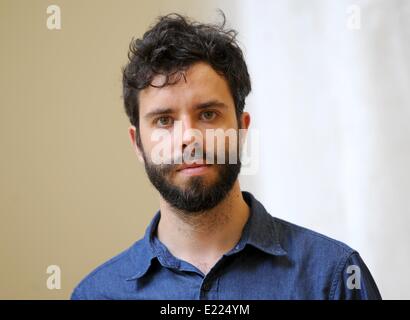 Berlin, Allemagne. 13 Juin, 2014. L'artiste italien Luca Trevisani est photographié à Georg Kolbe Museum de Berlin, Allemagne, 13 juin 2014. Photo : BRITTA PEDERSEN/dpa/Alamy Live News Banque D'Images