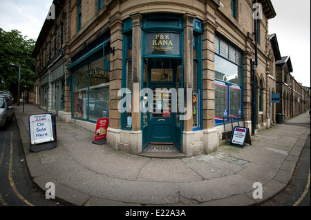 Saltaire Village modèle près de Shipley, une plus grande Bradford, West Yorkshire, Angleterre, Royaume-Uni. Juin 2014 Banque D'Images