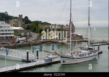 Belle vue de Cowes sur l'île de Wight, Angleterre Banque D'Images