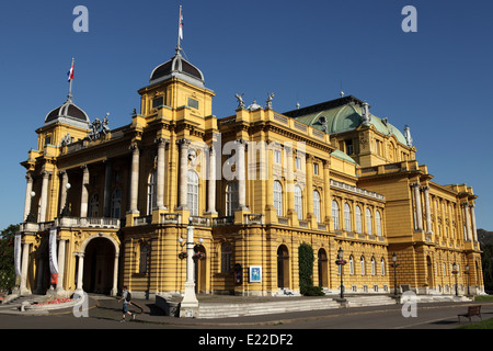 Le Théâtre national croate (HNK Rijeka) à Zagreb, Croatie. Banque D'Images